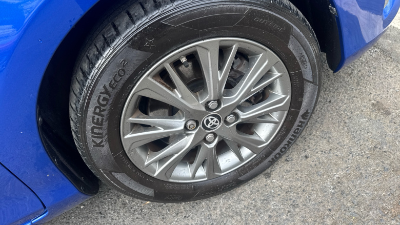 Toyota Yaris 1.5 Hybrid Icon 5dr CVT Hybrid Hatchback